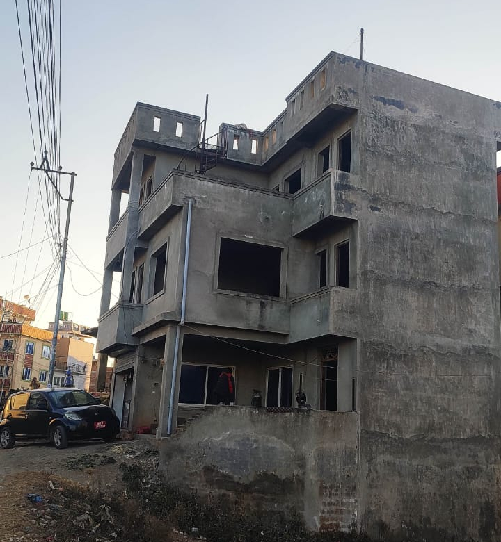 Urgent House Sale in Imadol Ochu Height
